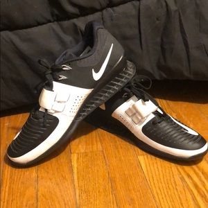 🔥Nike Romaleo 3’s 🔥